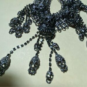 NATASHA DANGLY SKULL CHOCKER CHAIN